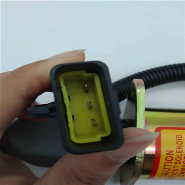 37Z36-56010A Stop Solenoid Valve Cocok Untuk Mesin Excavator Cummins 6CT 24V