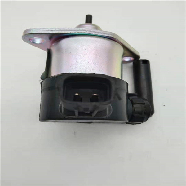 1C010-60015 Pendek Jarum Berhenti Solenoid Valve Cocok Untuk Kubota Harvester / Excavator Parts