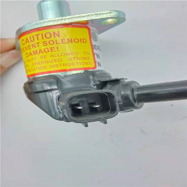 1G772-60012 Stop Solenoid Valve Cocok Untuk Bagian Excavator / Harvester Kubota V3300 V3800